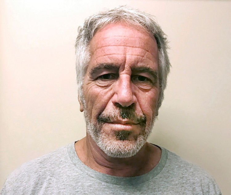 [瑪麗]超過 170 名與杰弗里·愛潑斯坦 (Jeffrey Epstein) 有聯系的人可能會在法庭文件中被提及，這些文件將在法庭文件中公開