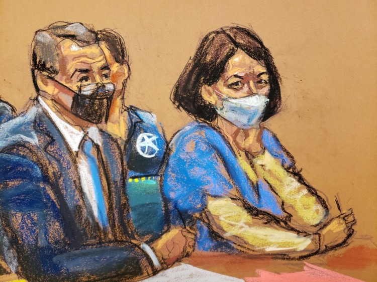 吉斯萊恩麥克斯韋GHISLAINEMAXWELL苦澀地說只有一名女性她自己才因杰弗里愛潑斯坦JEFFREYEPSTEIN的罪行接受正義審判