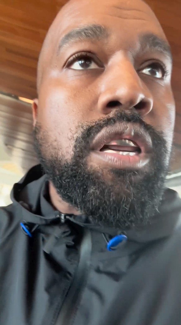 坎耶維斯特KANYEWEST為在INSTAGRAM上發布妻子比安卡森索里BIANCACENSORI的不雅照片辯護滾蛋吧