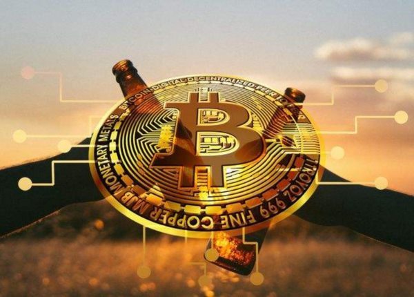 星辰：11月10日BTC晚間操作解析